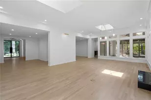 366 Blackland Rd NW, Atlanta, GA 30342 - Photo 19
