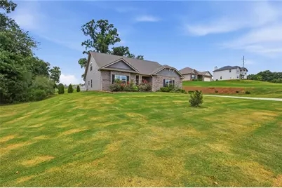 5911 Wauka Valley Pass, Clermont, GA 30527 - Photo 9