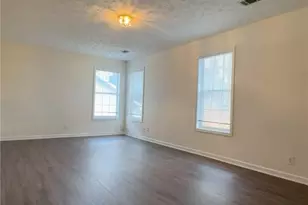 5045 Saddle Bridge Land, Johns Creek, GA 30022 - Photo 17