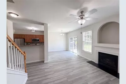 1019 Ivydale Circle, Lawrenceville, GA 30045 - Photo 9