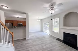 1019 Ivydale Cir, Lawrenceville, GA 30045 - Photo 9
