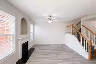 1019 Ivydale Cir, Lawrenceville, GA 30045 - Photo 7