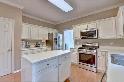 2172 Woodbriar Drive, Buford, GA 30518 - Photo 17