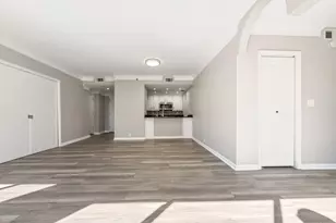 3481 Lakeside Dr, Atlanta, GA 30326 - Photo 9