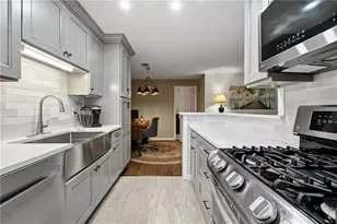 515 Berkeley Woods Dr, Duluth, GA 30096 - Photo 9