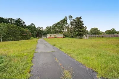 8515 Dallas Acworth Highway, Dallas, GA 30132 - Photo 3