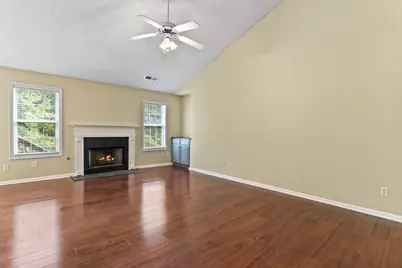 22 Maddox Road SE, Acworth, GA 30102 - Photo 9