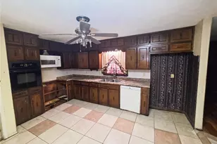 3790 Snapfinger Rd, Lithonia, GA 30038 - Photo 5