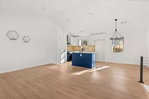 4933 Parkwest Dr, Stone Mountain, GA 30088 - Photo 11