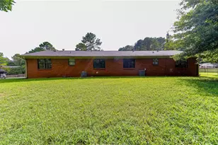 351 Freeport Dr, Lawrenceville, GA 30046 - Photo 15
