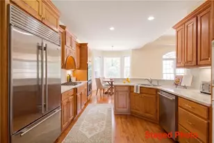 8145 Bennett Ln, Gainesville, GA 30506 - Photo 3