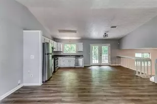 759 Greenhedge Dr, Stone Mountain, GA 30088 - Photo 9