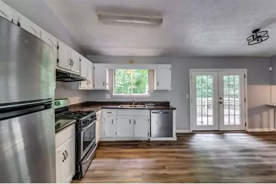 759 Greenhedge Drive, Stone Mountain, GA 30088 - Photo 11