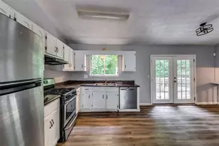 759 Greenhedge Dr, Stone Mountain, GA 30088 - Photo 11