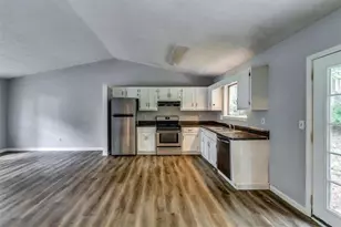 759 Greenhedge Dr, Stone Mountain, GA 30088 - Photo 13