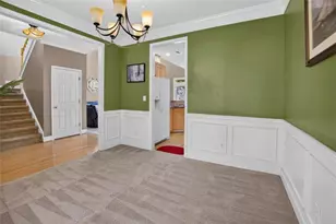 412 Cherry Tree Ln, Marietta, GA 30066 - Photo 3