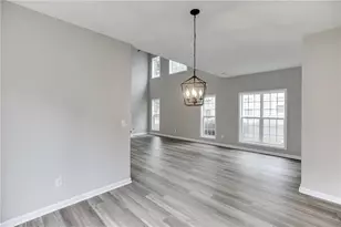 3941 Lake Pass Ln, Suwanee, GA 30024 - Photo 5