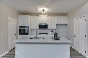 3941 Lake Pass Ln, Suwanee, GA 30024 - Photo 7