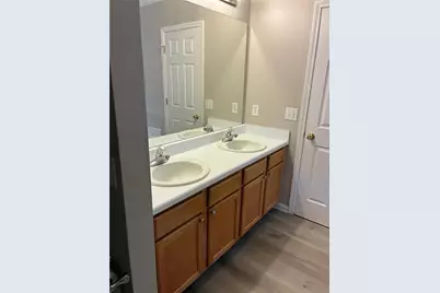 3292 Shady Valley Court, Loganville, GA 30052 - Photo 3