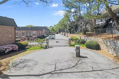 6980 Roswell Road #B3, Atlanta, GA 30328 - Photo 23