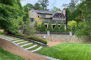 542 Hillside Dr NW, Atlanta, GA 30342 - Photo 5