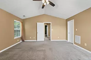5745 Old Carriage Dr, Atlanta, GA 30349 - Photo 19