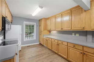 4362 White Oak Dr, Buford, GA 30518 - Photo 17