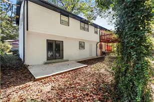 1969 Valley Ridge Dr SW, Atlanta, GA 30331 - Photo 37