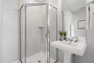 2881 Peachtree Rd NE, Atlanta, GA 30305 - Photo 19