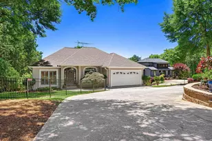 166 Knox Cir, Lavonia, GA 30553 - Photo 1