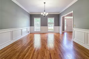 1381 Providence Dr, Lawrenceville, GA 30044 - Photo 5