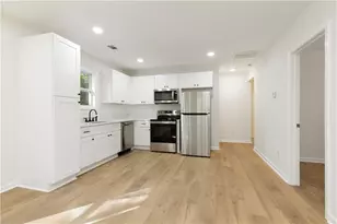 1015 Sims St SW, Atlanta, GA 30310 - Photo 13