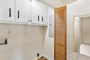 5460 Chanterella Ct SW, Lilburn, GA 30047 - Photo 13
