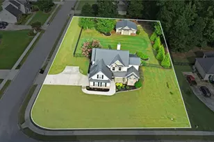 4662 Whitlow Ridge Dr, Bishop, GA 30621 - Photo 3