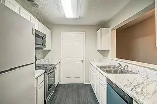 6202 Fairington Ridge Cir, Lithonia, GA 30038 - Photo 5