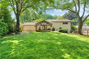 2630 Cove Cir NE, Atlanta, GA 30319 - Photo 43