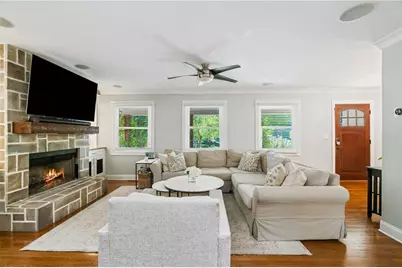 2630 Cove Circle NE, Atlanta, GA 30319 - Photo 5