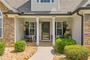 521 Annslee Ln, Loganville, GA 30052 - Photo 13