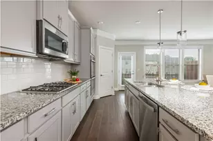 1391 Live Oak Ln, Atlanta, GA 30319 - Photo 15