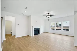 5456 Hargrove Way, Flowery Branch, GA 30542 - Photo 5