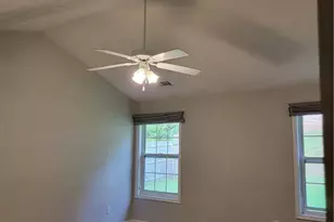 5219 Leecroft Dr, Buford, GA 30518 - Photo 9