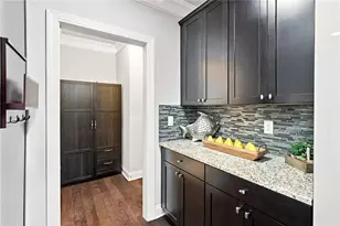 1020 Roswell Manor Cir, Roswell, GA 30076 - Photo 17