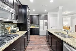 1020 Roswell Manor Cir, Roswell, GA 30076 - Photo 15