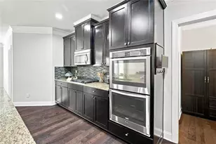 1020 Roswell Manor Cir, Roswell, GA 30076 - Photo 13