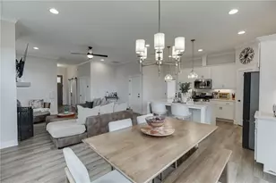 3546 Sandy Woods Ln, Stone Mountain, GA 30083 - Photo 11