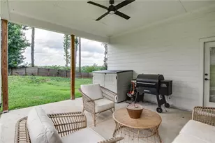 3546 Sandy Woods Ln, Stone Mountain, GA 30083 - Photo 37