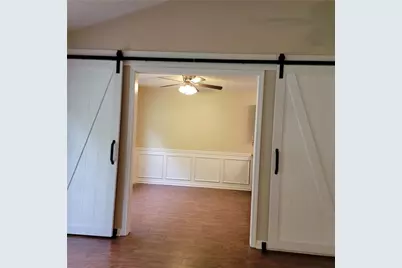 5219 Leecroft Drive, Buford, GA 30518 - Photo 7