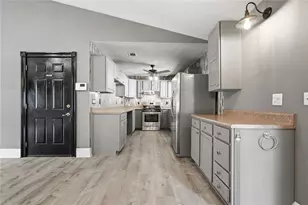 107 Riverchase Dr, Woodstock, GA 30188 - Photo 9