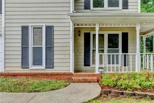 1181 Izod Ct, Lawrenceville, GA 30044 - Photo 3
