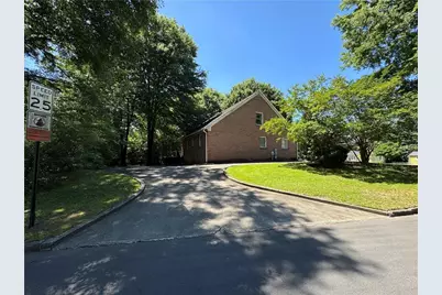 2381 Shallowford Terrace, Atlanta, GA 30341 - Photo 35